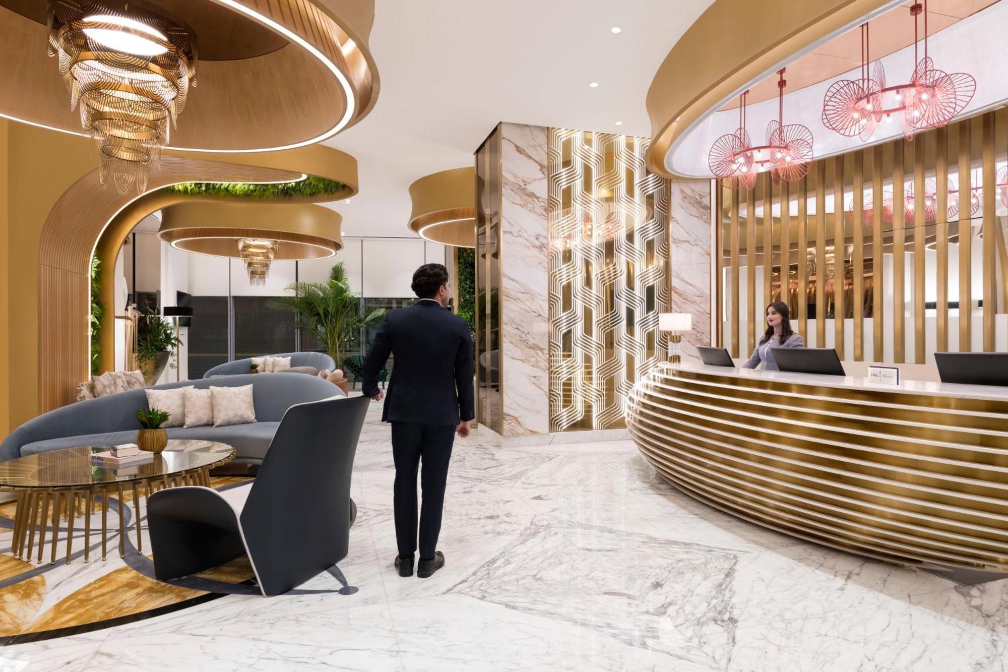 Velero Hotel Doha Lusail Eksteriør bilde The lobby of the hotel